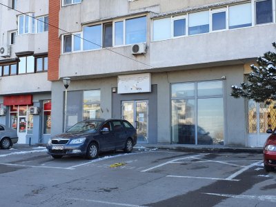 Spatiu comercial de inchiriat in zona Poarta 6