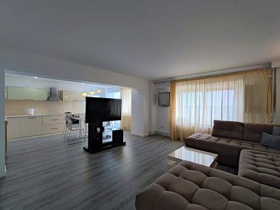 Apartament 3 camere de inchiriat in Faleza Nord - Plaja Trei Papuci