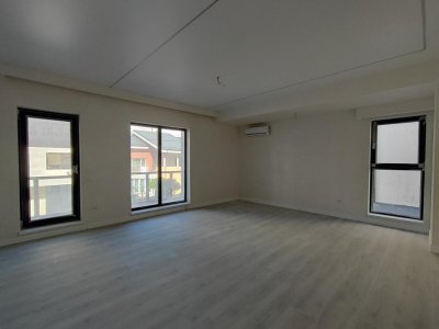 Apartament cu 3 camere si loc de parcare de vanzare in Tomis Plus
