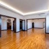 Proprietate rara in centrul Bucurestiului | 213 mp | Imobil consolidat | Garaj imaginea mica 8 Proprietate rara in centrul Bucurestiului | 213 mp | Imobil consolidat | Garaj thumb 8