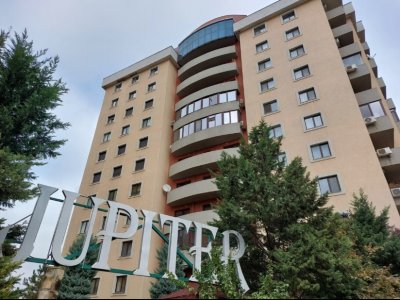 JUPITER-PIATA SUDULUI, 2 CAMERE, PARCARE!