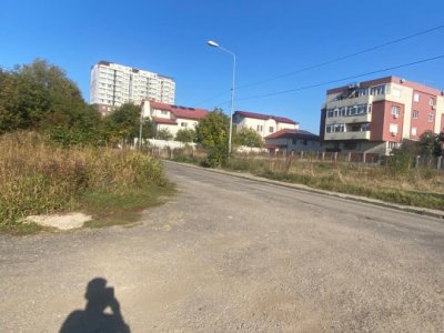 SE VINDE TEREN INTRAVILANT 2700MP PENTRU CONTRUCTII IN ZONA FUNDENI 