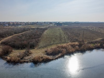 MOGOSOAIA - MARTHA BIBESCU, TEREN 5300 MP, DESCHIDERE 30 M LA LAC!