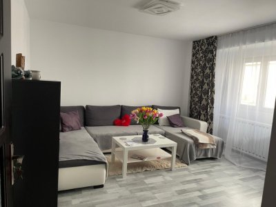 SE VINDE APARTAMENT RENOVAT 3 CAMERE DECOMANDAT IN RAHOVA-VIILOR