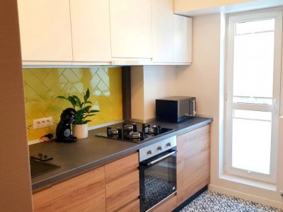 Garsoniera renovata- complet mobilata si utilata - prima inchiriere - 