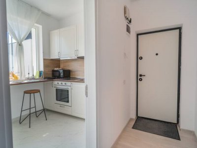Decomandata - Complet mobilata si utilata  - loc parcare suprateran 