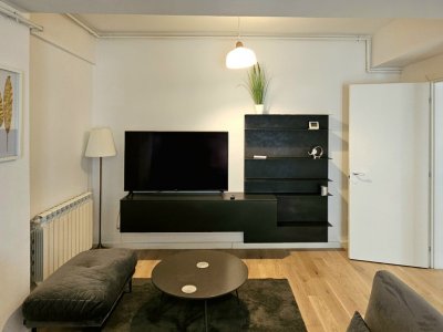 Apartament complet cu vedere libera si parcare - terasa 200 mp