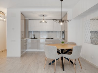 Drumul Taberei, Stellaris-Hercesa, First Rent, Comision 0 %