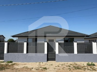 Casă în oglindă, zonă Berceni – Strada Macului 110 mp utili | Curte 345 mp 