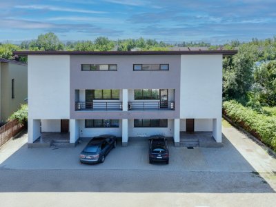 Vilă spațioasă și elegantă în Pipera – zona Porsche / Hotel Alexander