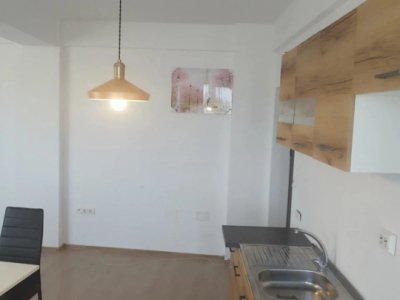 2 cam-  Salaj, imobil amplasat  LIDL Salaj si  Piata  Rahova