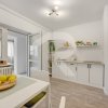 UNIRII, zona SF. VINERI | bloc 1987 | Terasǎ | ideal locuințǎ  sau Airbnb thumb 9