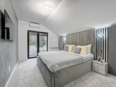 Vila cu piscina - Drumul Taberei - Prelungirea Ghencea - str Maracineni 