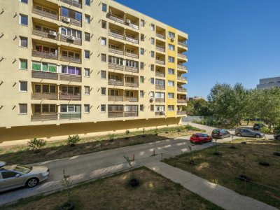 Giulesti, Inst. Pasteur, Bloc 2015, 2 camere 69 mp, Etaj 1/7, Comision 0 %