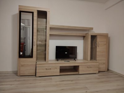 Eroii Revolutiei, doua minute metrou