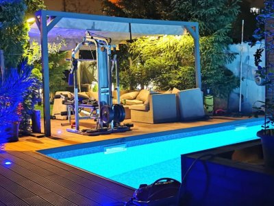 Drumul Taberei - Prelungirea Ghencea - str Maracineni  - Vilă cu piscină 