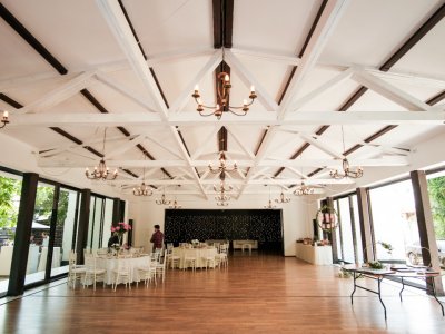 Spatiu evenimente langa Bucuresti, spatiu inchiriat cu 1500 €/luna