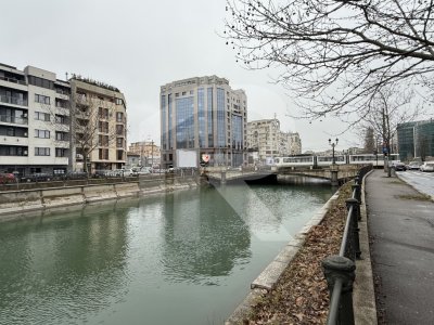 Splaiul Unirii – stradal, 3 camere decomandat, 80 mp - Langa Camera de Comert