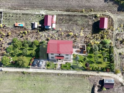 Refugiu la marginea padurii — 2822 mp de liniste in Cocani.