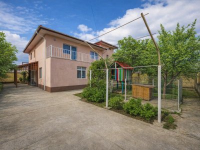 MOGOSOAIA - CENTRAL, CASA 200 MP UTILI, LOT 500 MP, LA CHEIE!