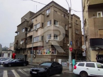 Bloc 30 camere - Piata Foisorul de Foc - 525000 euro