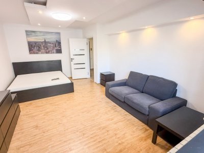 Studio decomandat 39 mp, etaj 3, mobilat complet — Unirii