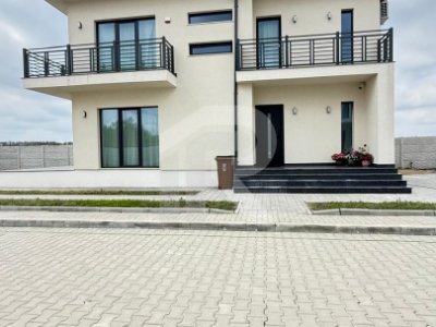 Vilă premium de vânzare – Corbeanca, Tămăși, Strada Crinului
