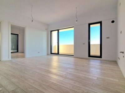 3 CAMERE I COMPLEX PE MALUL LACULUI I SunLake Residence