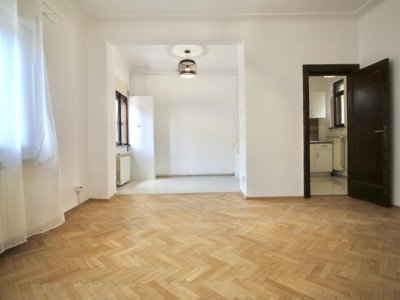 CALEA DOROBANTI, APARTAMENT NEMOBILAT IN BLOC TIP VILA, 0% COMISION!