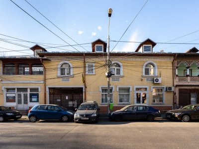  Imobil S+P+1E plus 2 spatii comerciale - Piata Alba Iulia