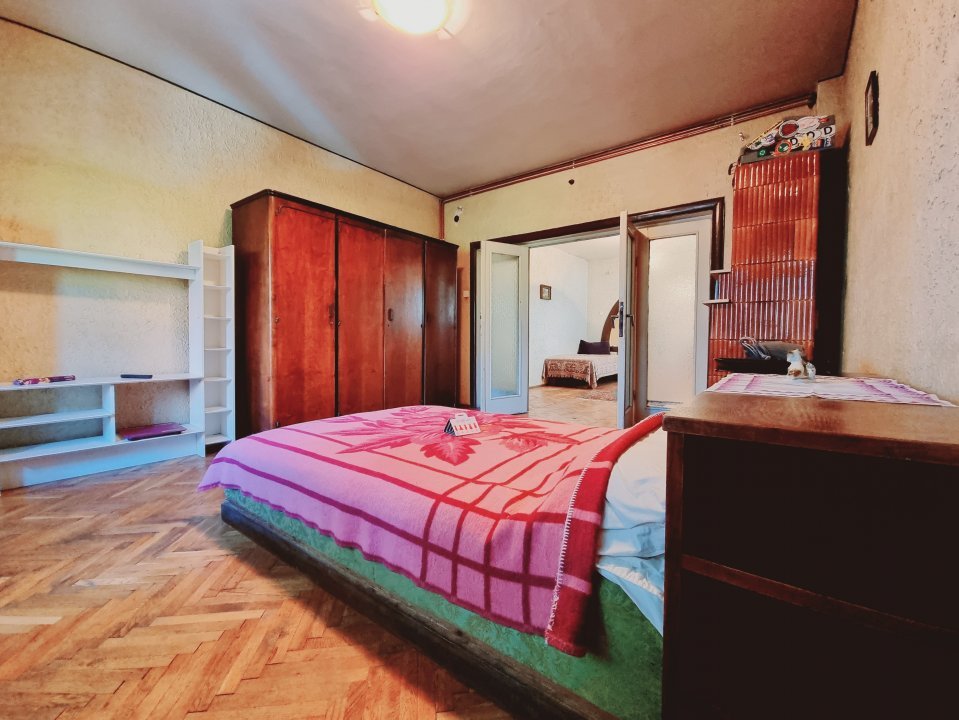 Apartament 3 camere spatios -ideal stundenti 15