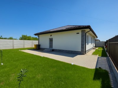 Oferta Cu Panouri Fotovoltaice 5Kw - Vilă Modernă - Finisaje Premium