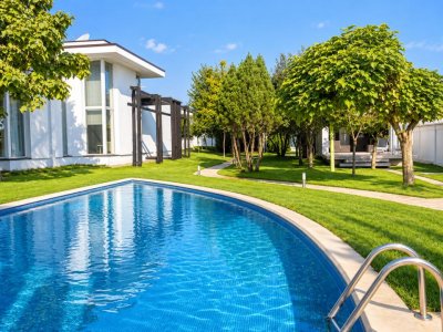 Private Estate lângă București | Vilă, Piscină & Sport Court