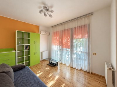 3 CAMERE DECOMANDAT | 2 BALCOANE | PARCARE INCLUSĂ