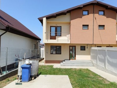 Exclusivitate! Vila P+ET+posib mansardare,dintr-un Duplex,Valu lui Traian