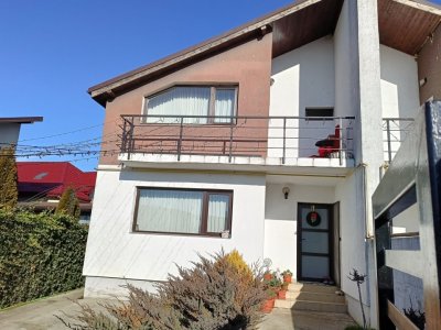 Oportunitate! Vila moderna tip duplex P+M inalta, Valu lui Traian!