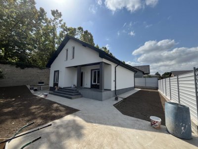 SUPEROFERTA! Casa la sol 3 camere teren 315 mp, 126.000 eur, zona C Valu lui Tr!