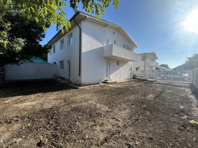 Oportunitate! Vila tip duplex P+1, 5 camere, Valu lui Taian!