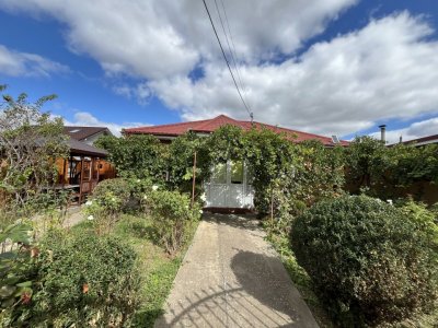Exclusivitate! Casa la sol 3 camere, garaj, mobilata utilata lux Valu lui Traian