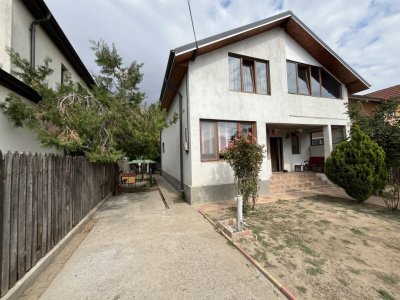 Exclusivitate! Vila P+M inalta, 4 camere, mobilata utilata, Valu lui Traian!