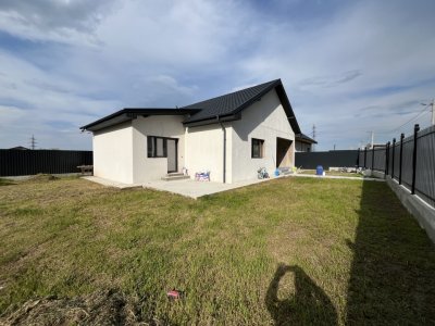 Oportunitate! Casa la sol, 3 camere, teren 420 mp, Valu lui Traian!