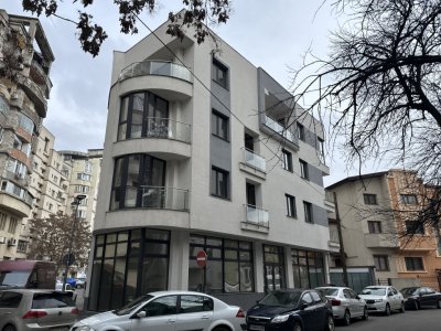 Bloc Piata Unirii - Pretabil rezidential, Airbnb, Hotel, Clinica medicala! NOU