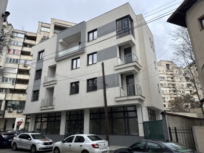 Bloc Piata Unirii - Pretabil rezidential, Airbnb, Hotel, Clinica medicala! NOU