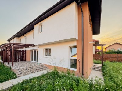 Vila duplex 4 camere, 250 mp teren, la cheie | 119.990€ TVA inclus!