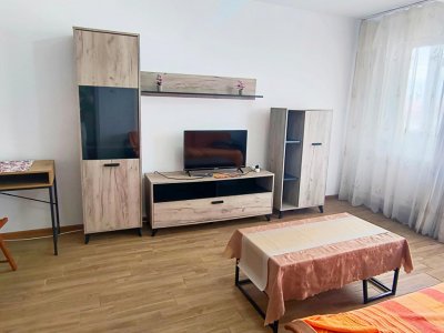 Tomis 3 - Apartament decomandat cu 2 camere. 