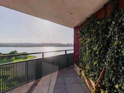 CONSTANTA - BDUL MAMAIA - APARTAMENT PREMIUM CU VEDERE SUPERBA LA PARC SI LAC!
