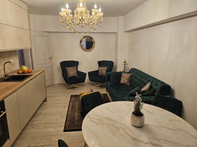 TROCADERO - Apartament de 3 camere, modificat si mobilat