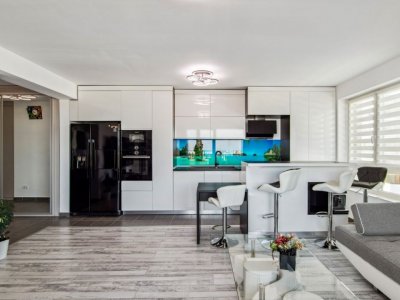 TOMIS PLUS - Penthouse 4 camere, mobilat nou, vedere lac