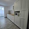 Apartament 3 camere complet renovat – Faleza Nord | Prima închiriere thumb 2
