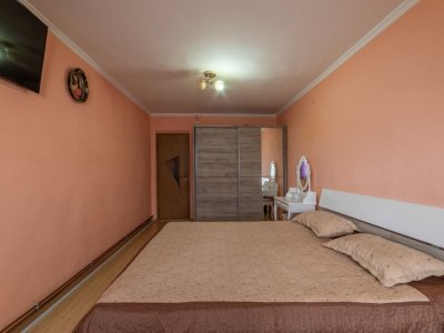 Apartament cu 2 camere - Razboieni 